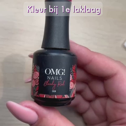 Blutroter Gel-Nagellack