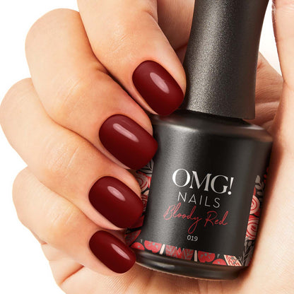 Blutroter Gel-Nagellack